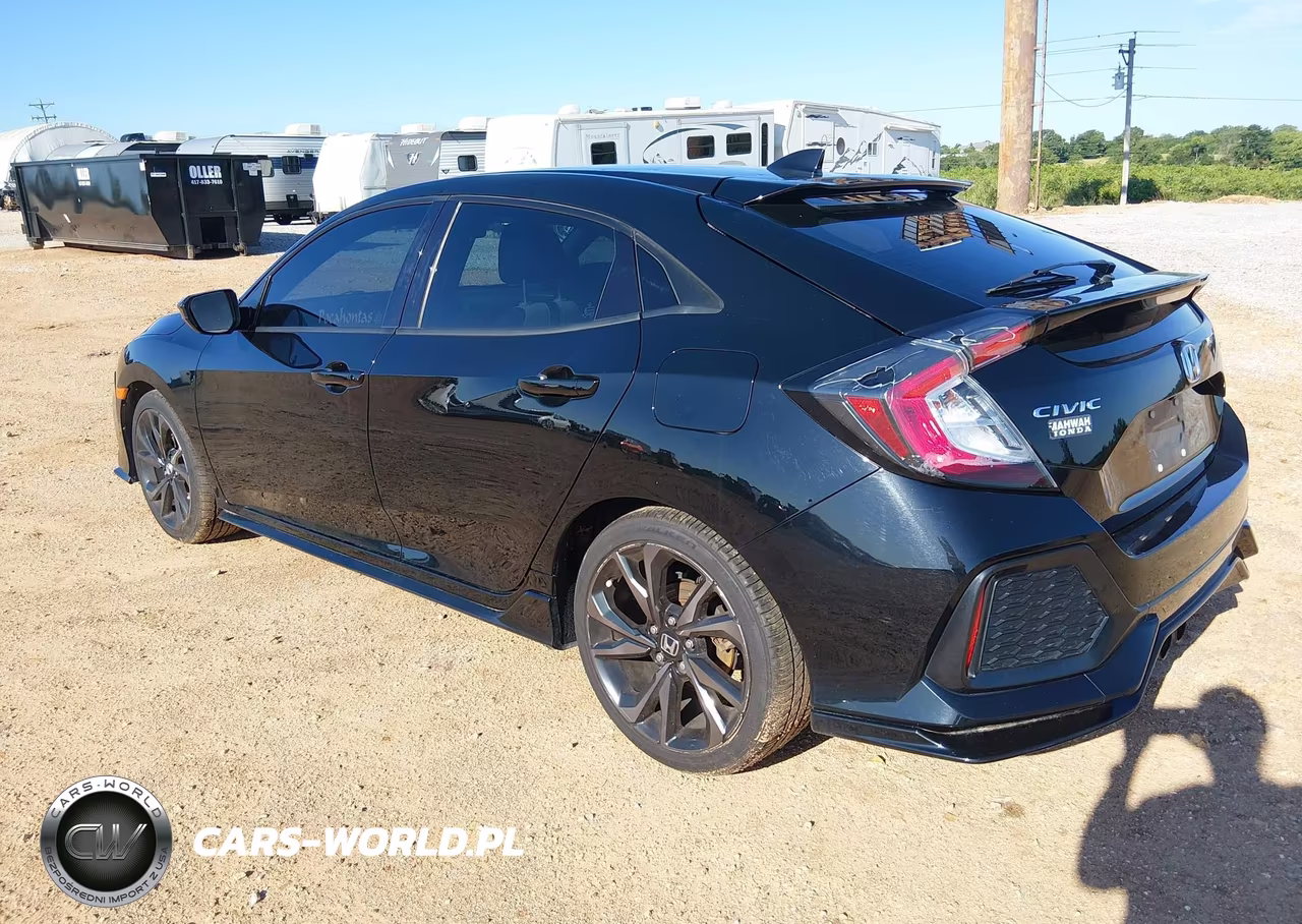 2018 Honda Civic Sport VIN:SHHFK7H49JU419857 - 3