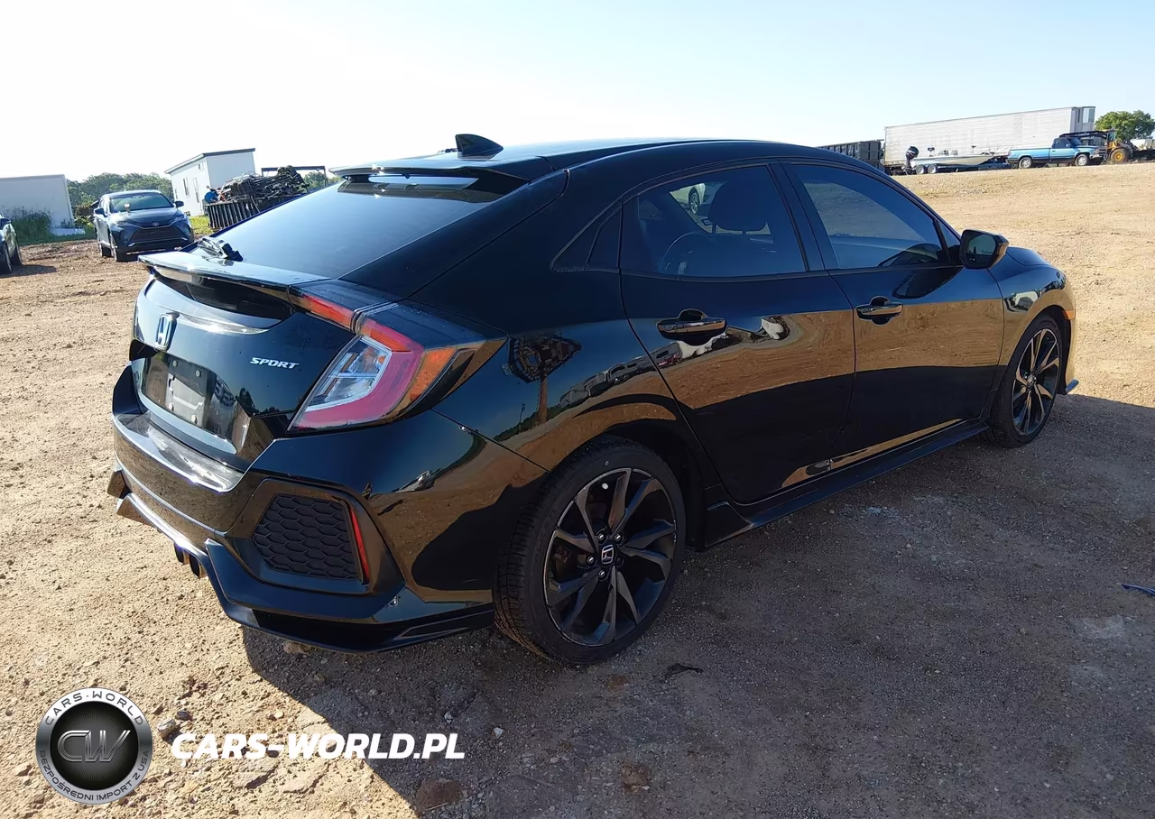 2018 Honda Civic Sport VIN:SHHFK7H49JU419857 - 4