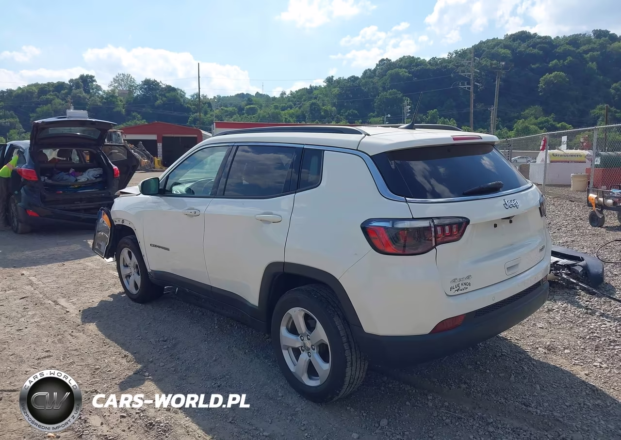 2021 Jeep Compass Latitude 4X4 VIN:3C4NJDBB8MT534526 - 3