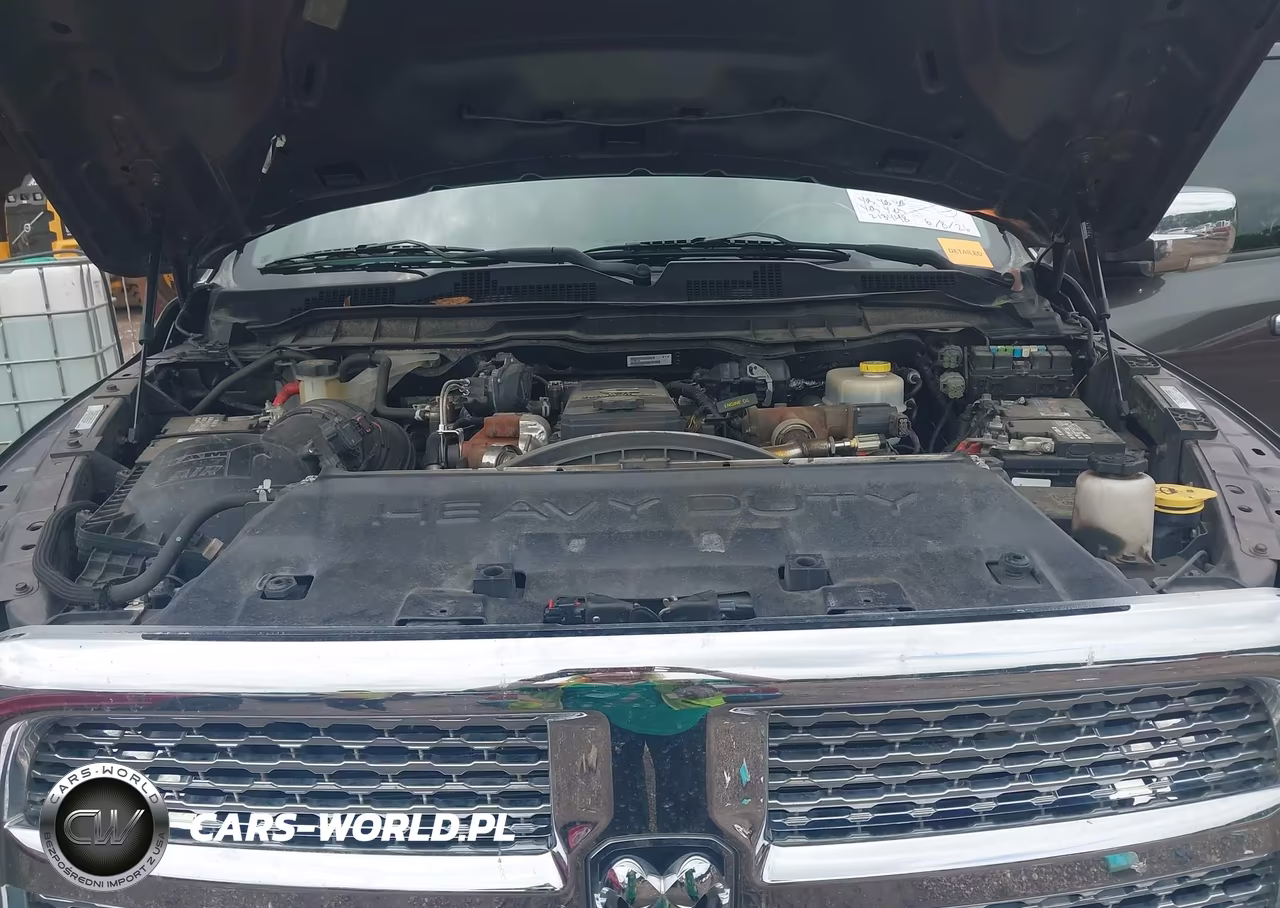 2015 Ram 2500 Laramie VIN:3C6UR5FL9FG603823 - 10