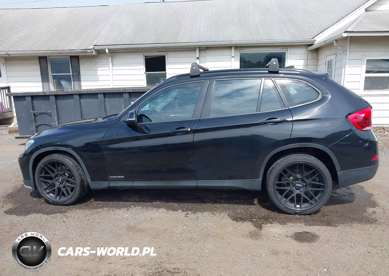 2015 BMW X1 xDrive28I VIN:WBAVL1C50FVY38645 - 14