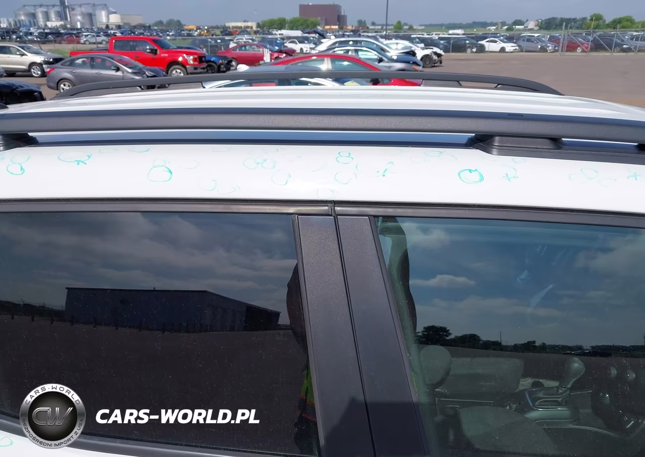 2020 Jeep Renegade Latitude 4X4 VIN:ZACNJBBB7LPL46202 - 17