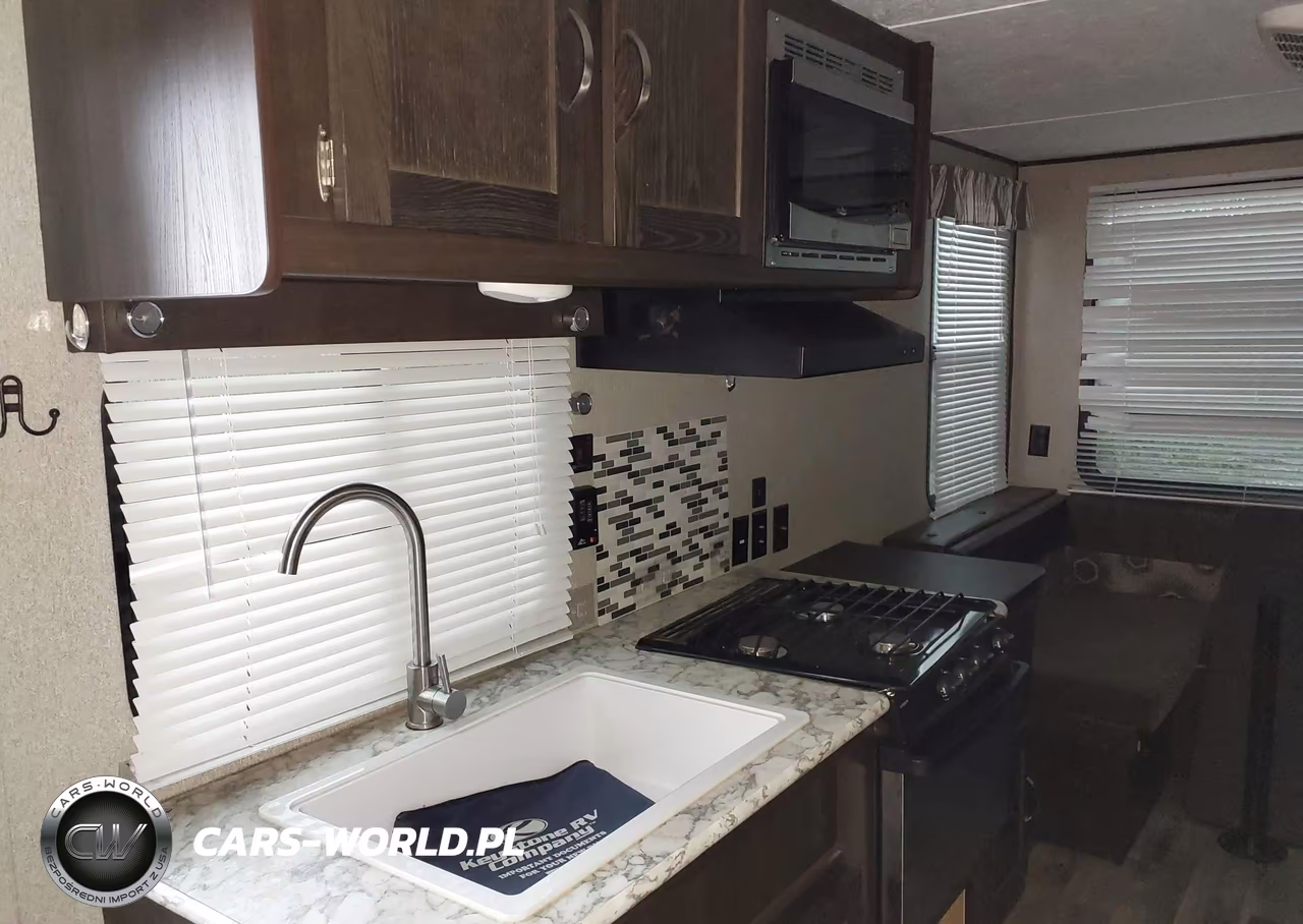 2018 Keystone Rv Other VIN:4YDT20225J3154481 - 16
