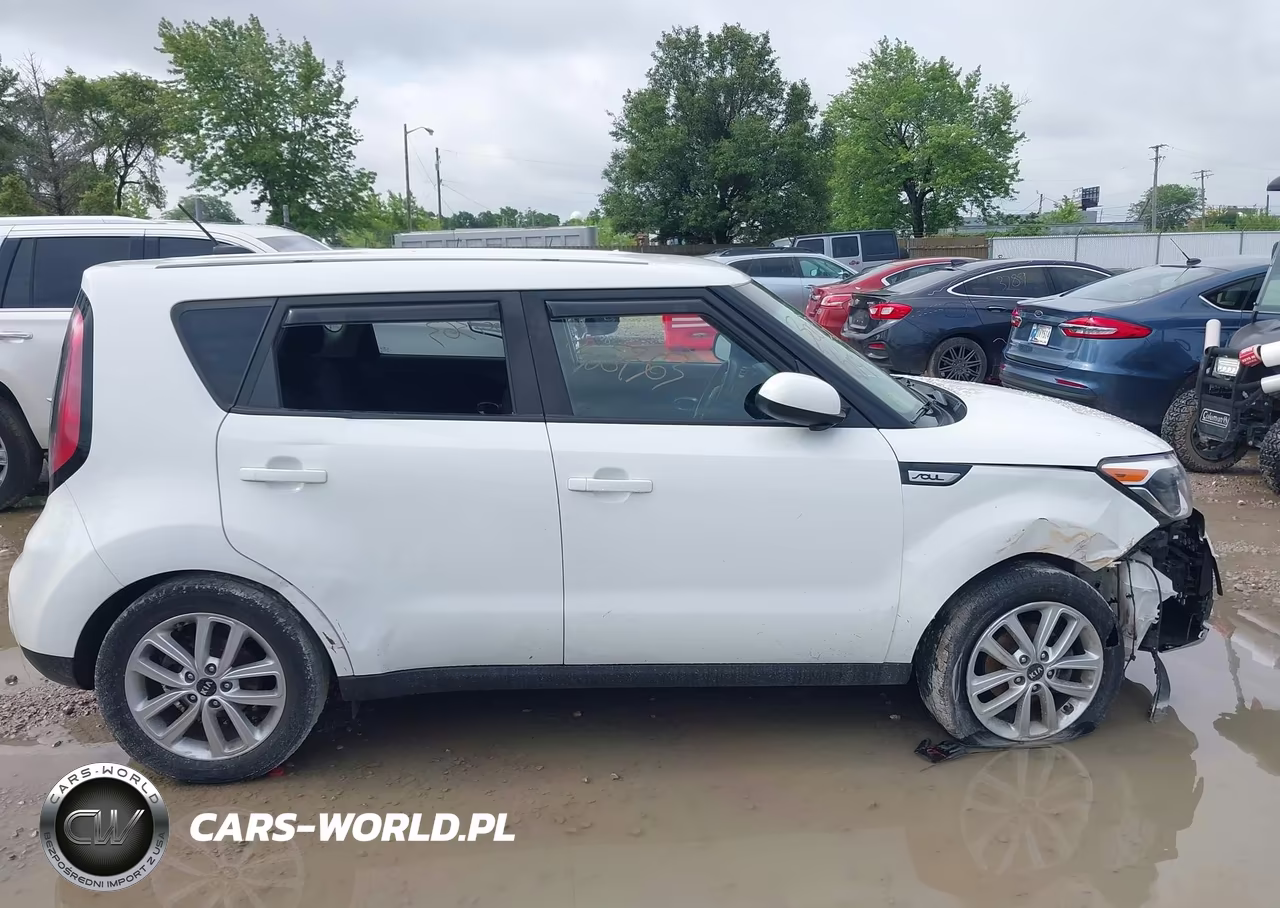 2018 Kia Soul + VIN:KNDJP3A51J7539229 - 13