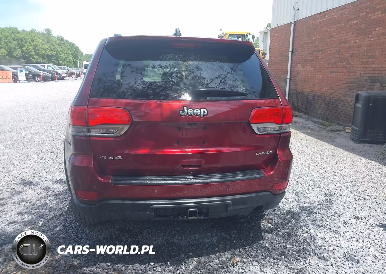 2019 Jeep Grand Cherokee Laredo E 4X4 VIN:1C4RJFAG3KC803857 - 19