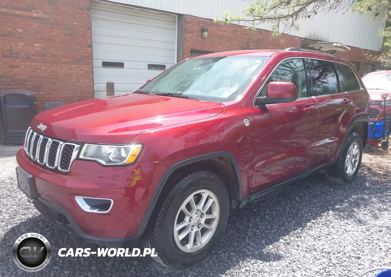 2019 Jeep Grand Cherokee Laredo E 4X4 VIN:1C4RJFAG3KC803857 - 2