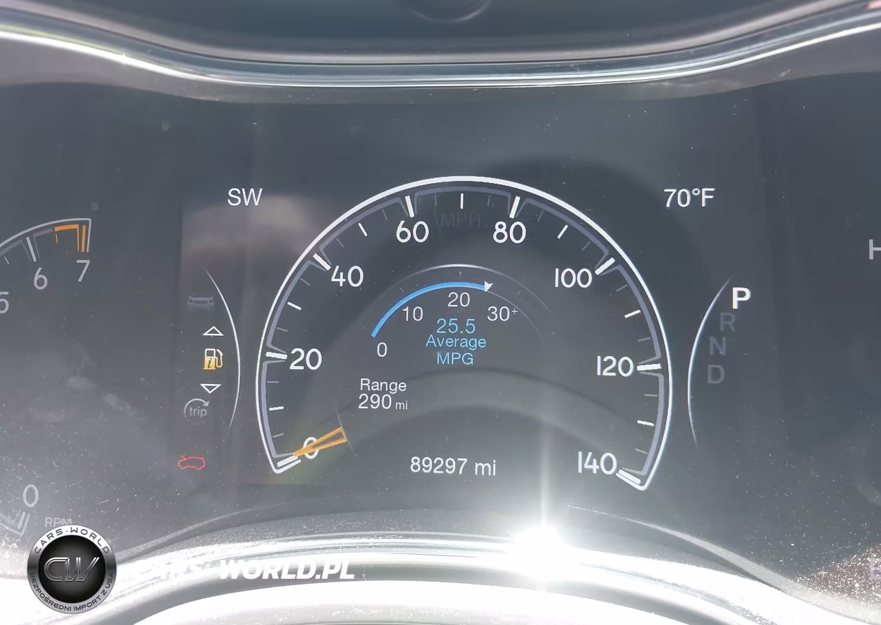 2019 Jeep Grand Cherokee Laredo E 4X4 VIN:1C4RJFAG3KC803857 - 7