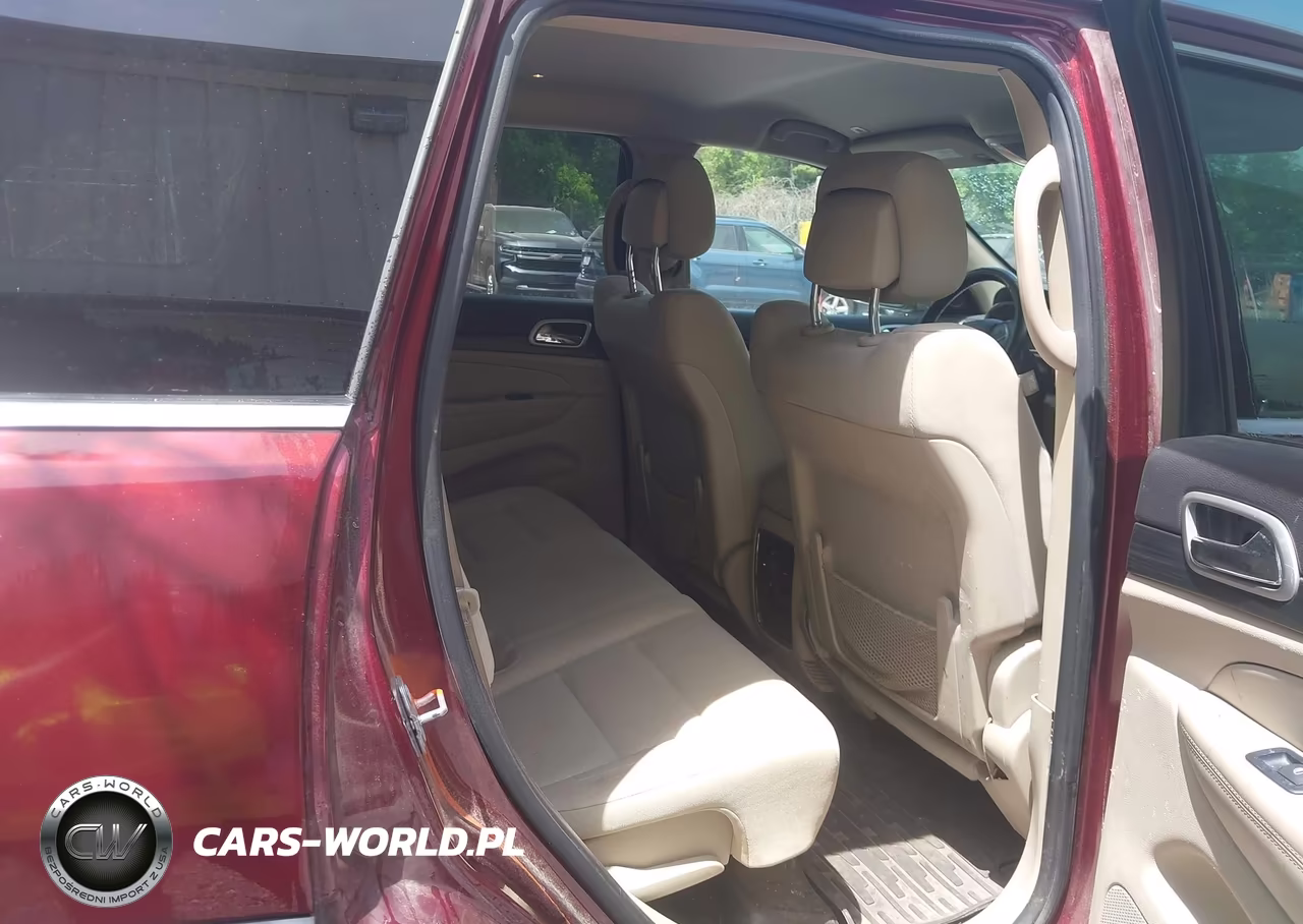 2019 Jeep Grand Cherokee Laredo E 4X4 VIN:1C4RJFAG3KC803857 - 8