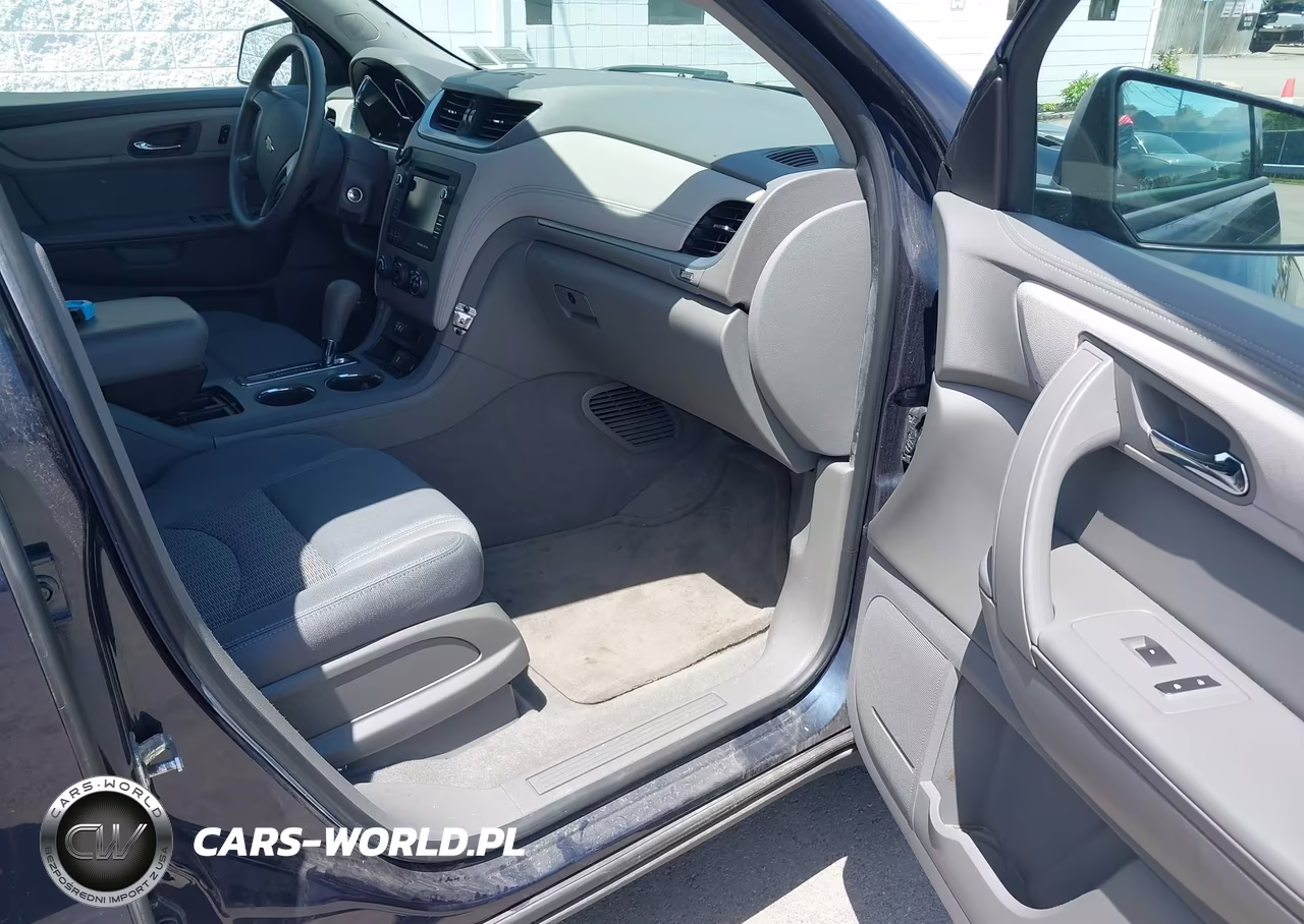2017 Chevrolet Traverse Ls VIN:1GNKVFED9HJ177541 - 5