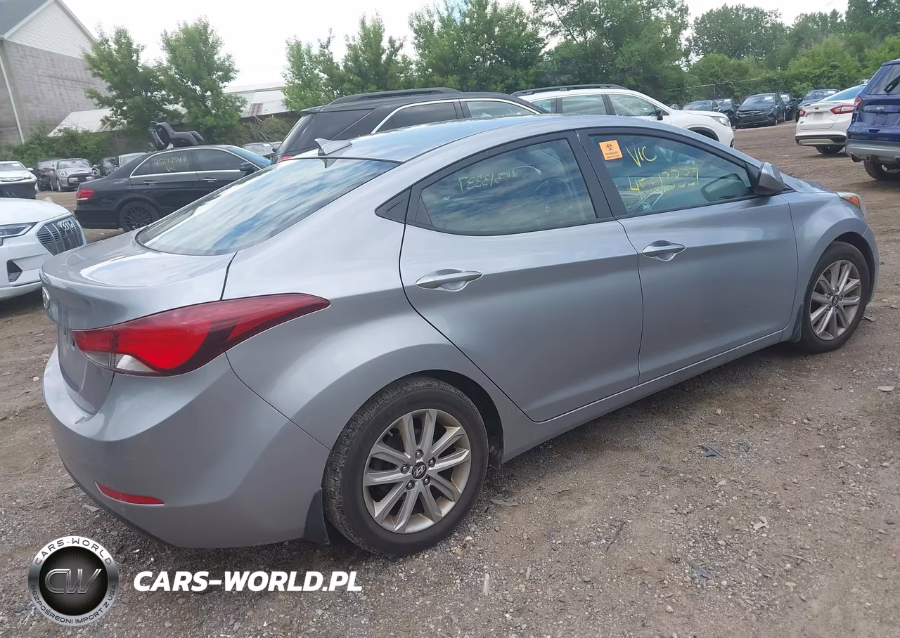 2016 Hyundai Elantra Se VIN:5NPDH4AE7GH688636 - 4