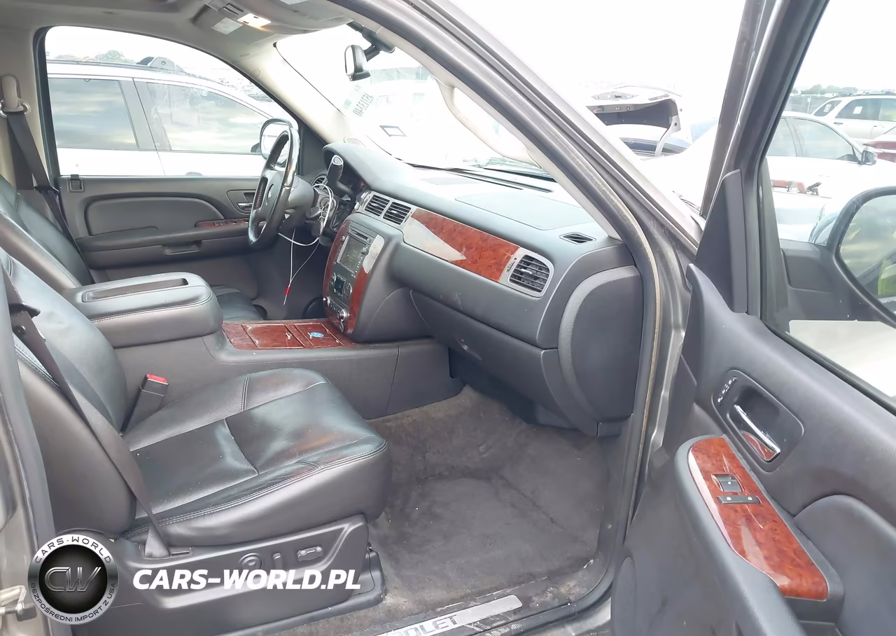 2009 Chevrolet Tahoe Ltz VIN:1GNFK33059R216234 - 5