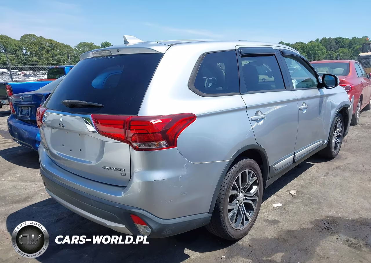 2017 Mitsubishi Outlander Se-Sel VIN:JA4AD3A34HZ023639 - 4