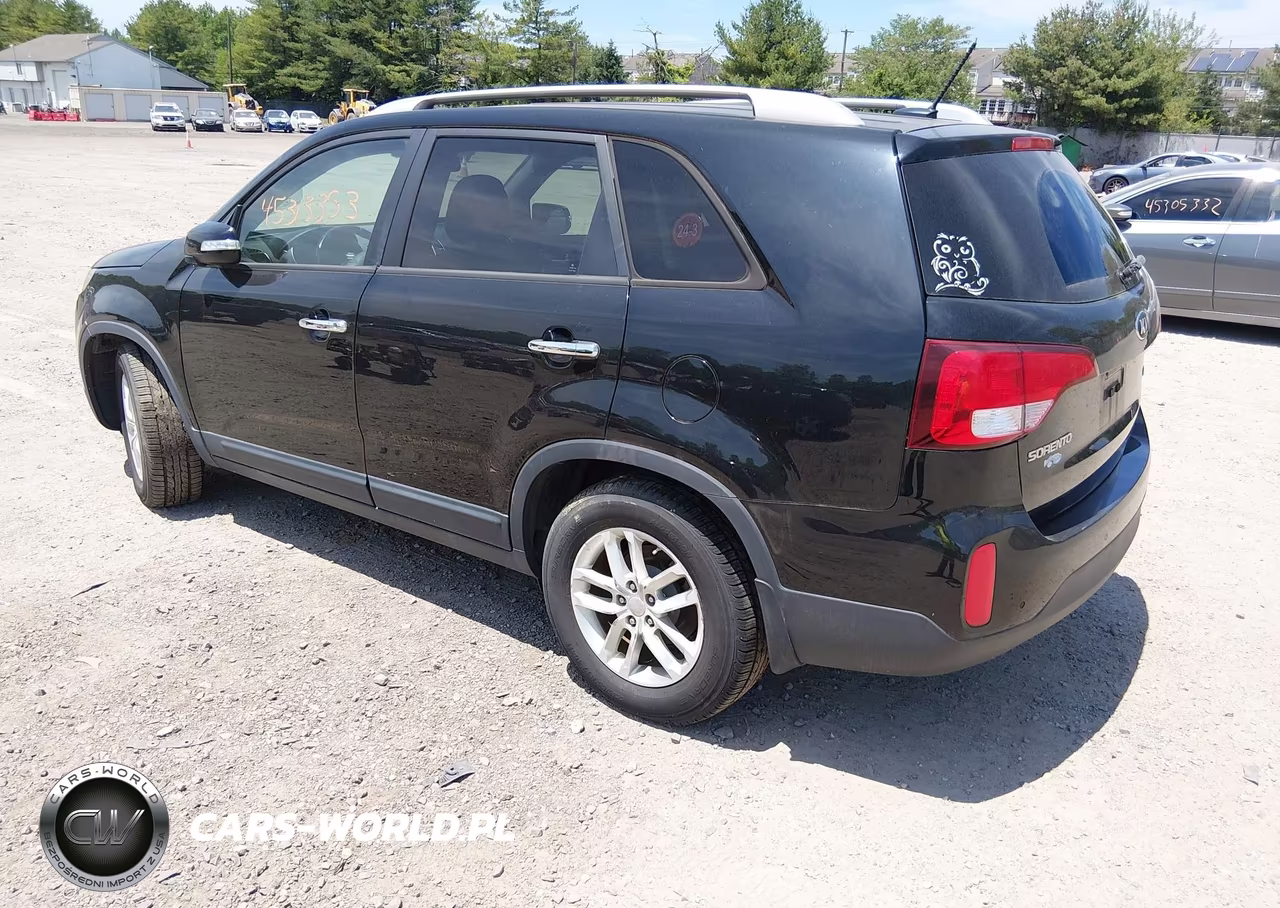 2015 Kia Sorento Lx VIN:5XYKT4A62FG594734 - 3