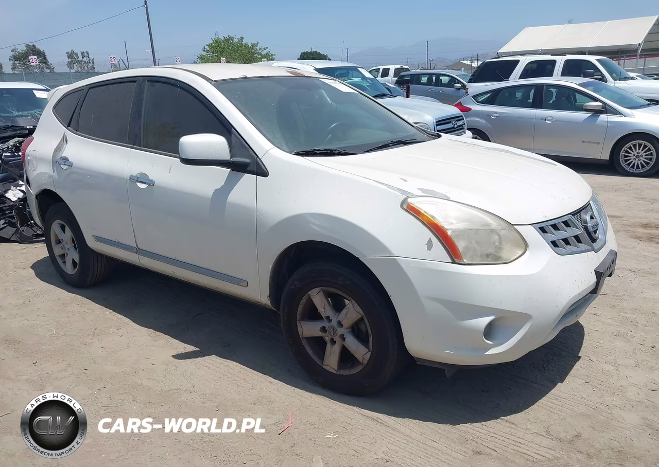 2013 Nissan Rogue S – zdjęcie 1 z 11