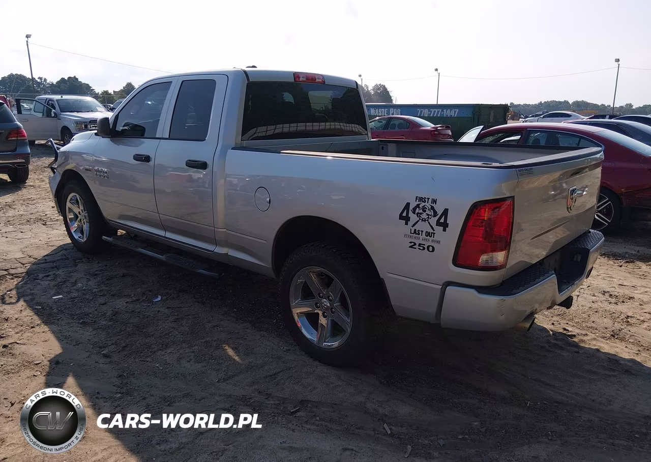 2018 Ram 1500 Express 4X4 6'4 Box VIN:1C6RR7FT2JS186936 - 3