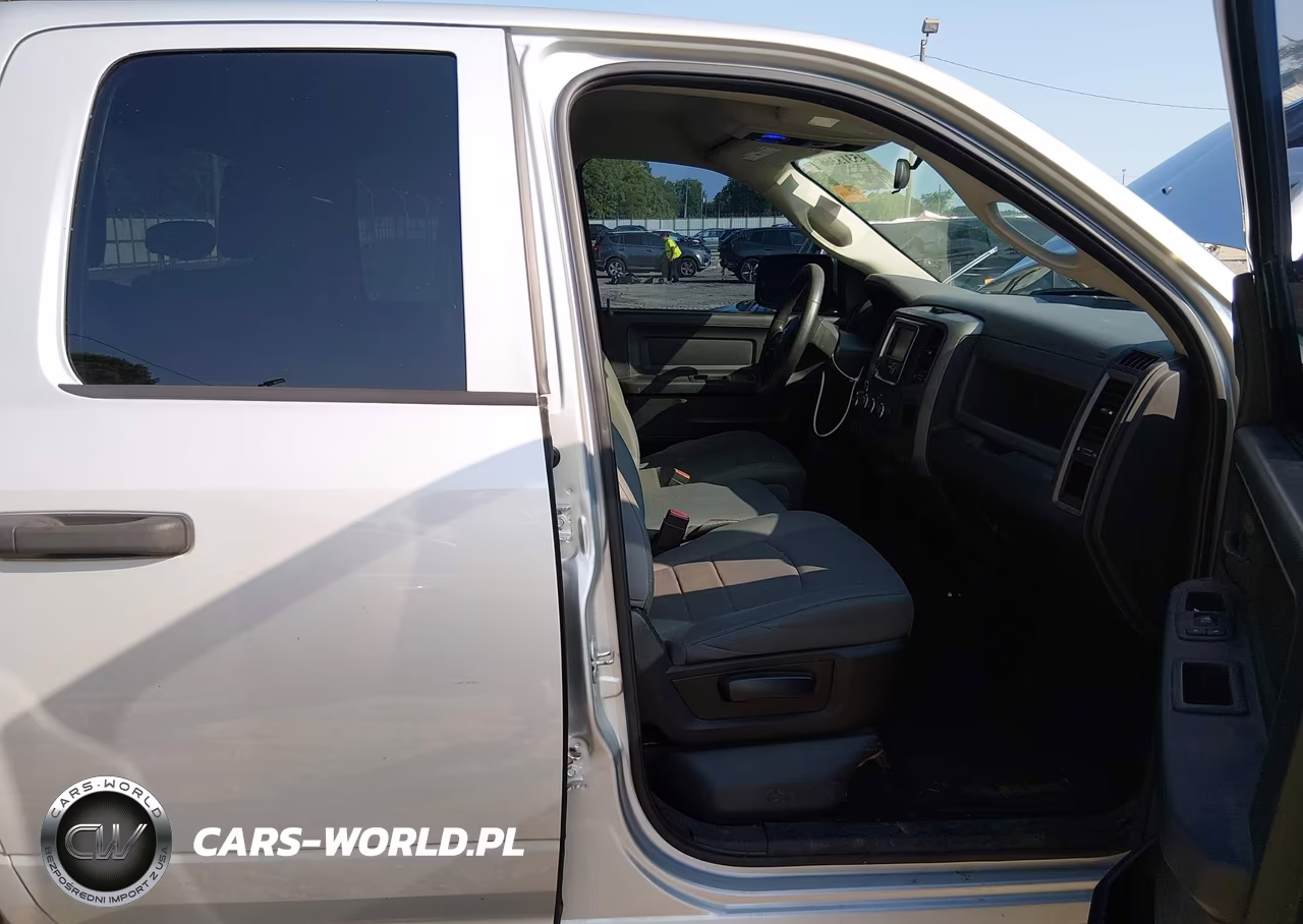 2018 Ram 1500 Express 4X4 6'4 Box VIN:1C6RR7FT2JS186936 - 5