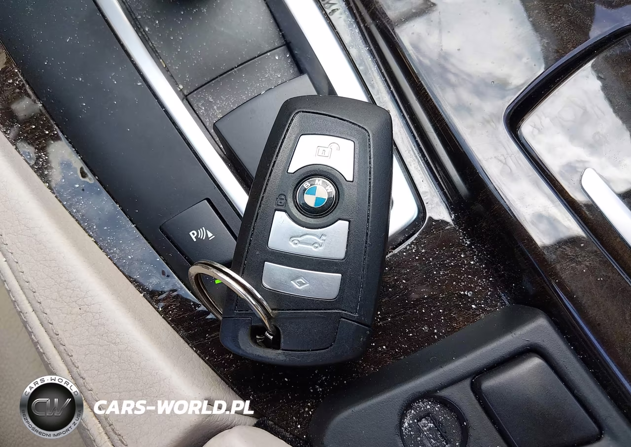 2011 BMW 528I VIN:WBAFR1C53BC744901 - 11