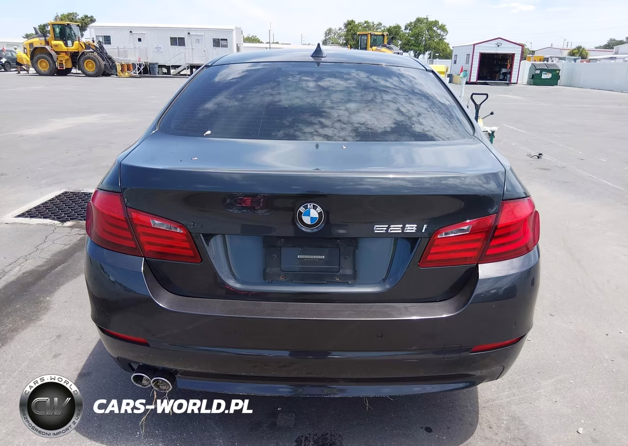 2011 BMW 528I VIN:WBAFR1C53BC744901 - 16