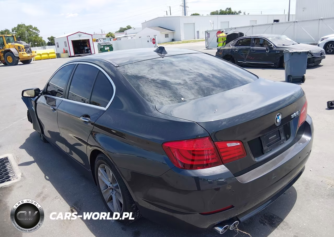 2011 BMW 528I VIN:WBAFR1C53BC744901 - 3