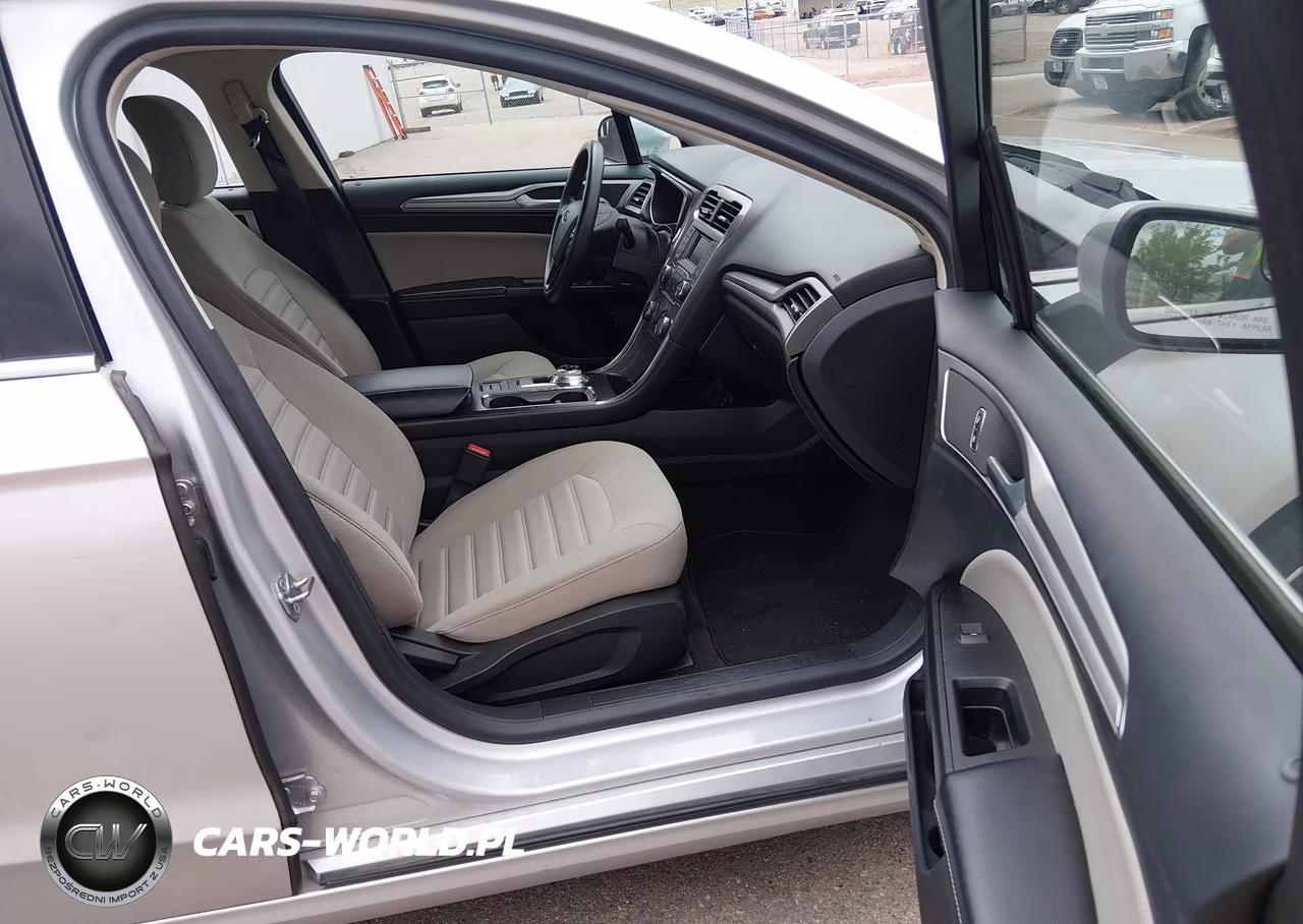 2018 Ford Fusion Hybrid S VIN:3FA6P0UU2JR212750 - 5