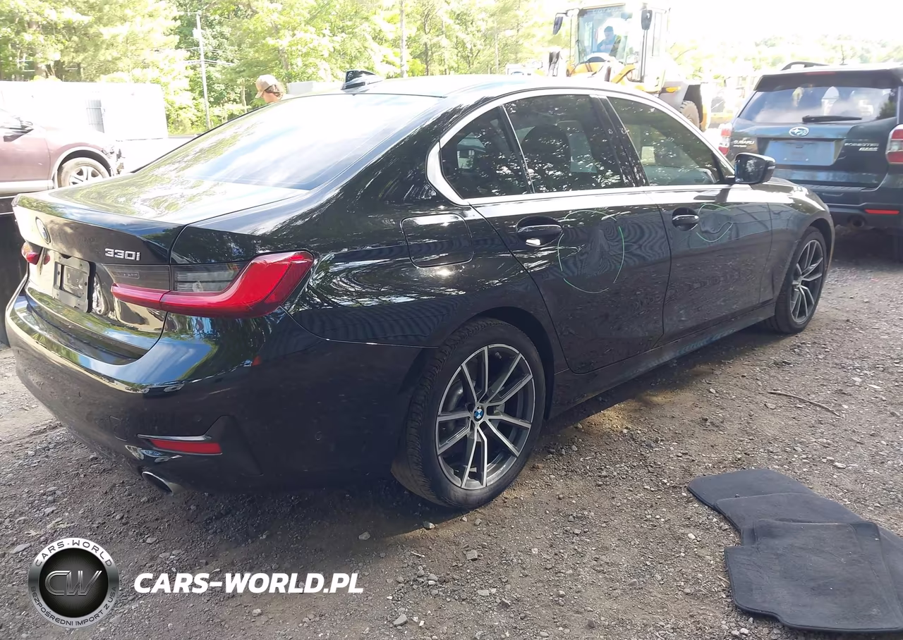 2020 BMW 330I xDrive VIN:3MW5R7J07L8B33610 - 4