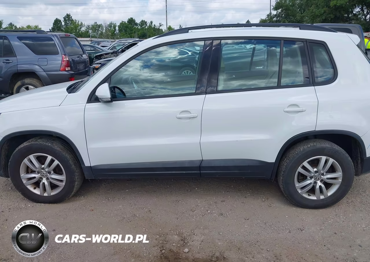2017 Volkswagen Tiguan 2.0T-2.0T S VIN:WVGBV7AX6HK021705 - 13