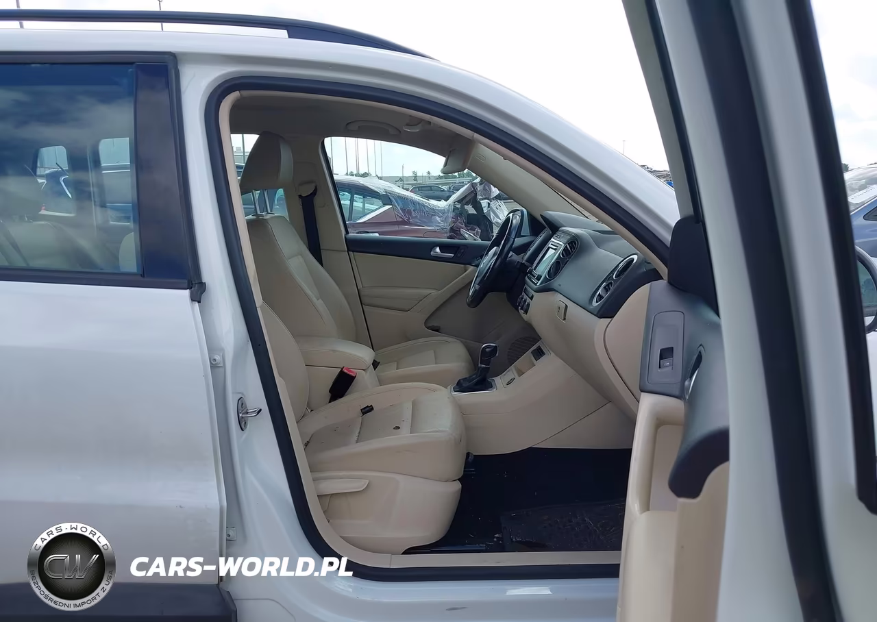 2017 Volkswagen Tiguan 2.0T-2.0T S VIN:WVGBV7AX6HK021705 - 5