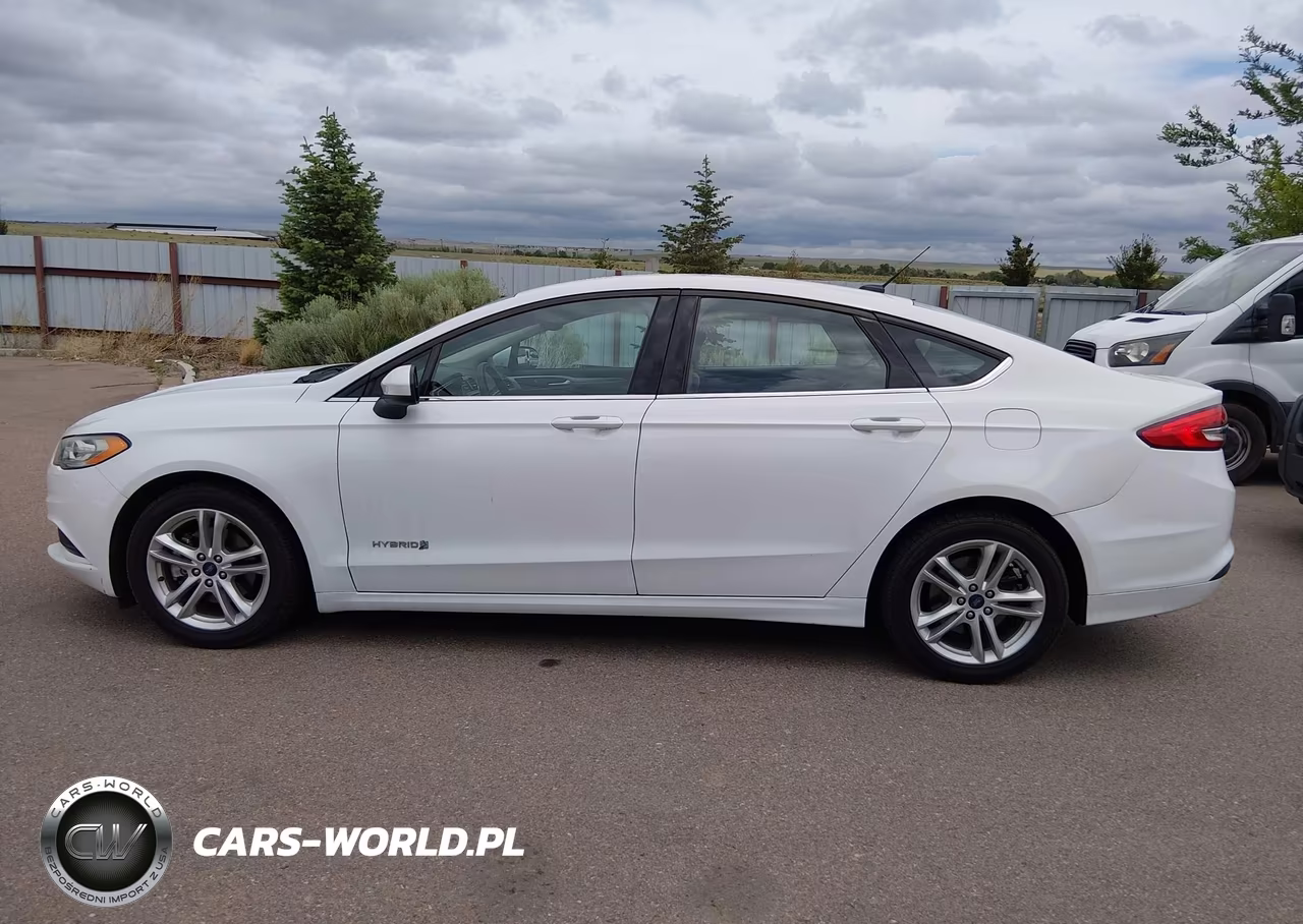 2018 Ford Fusion Hybrid S VIN:3FA6P0UU6JR212752 - 18