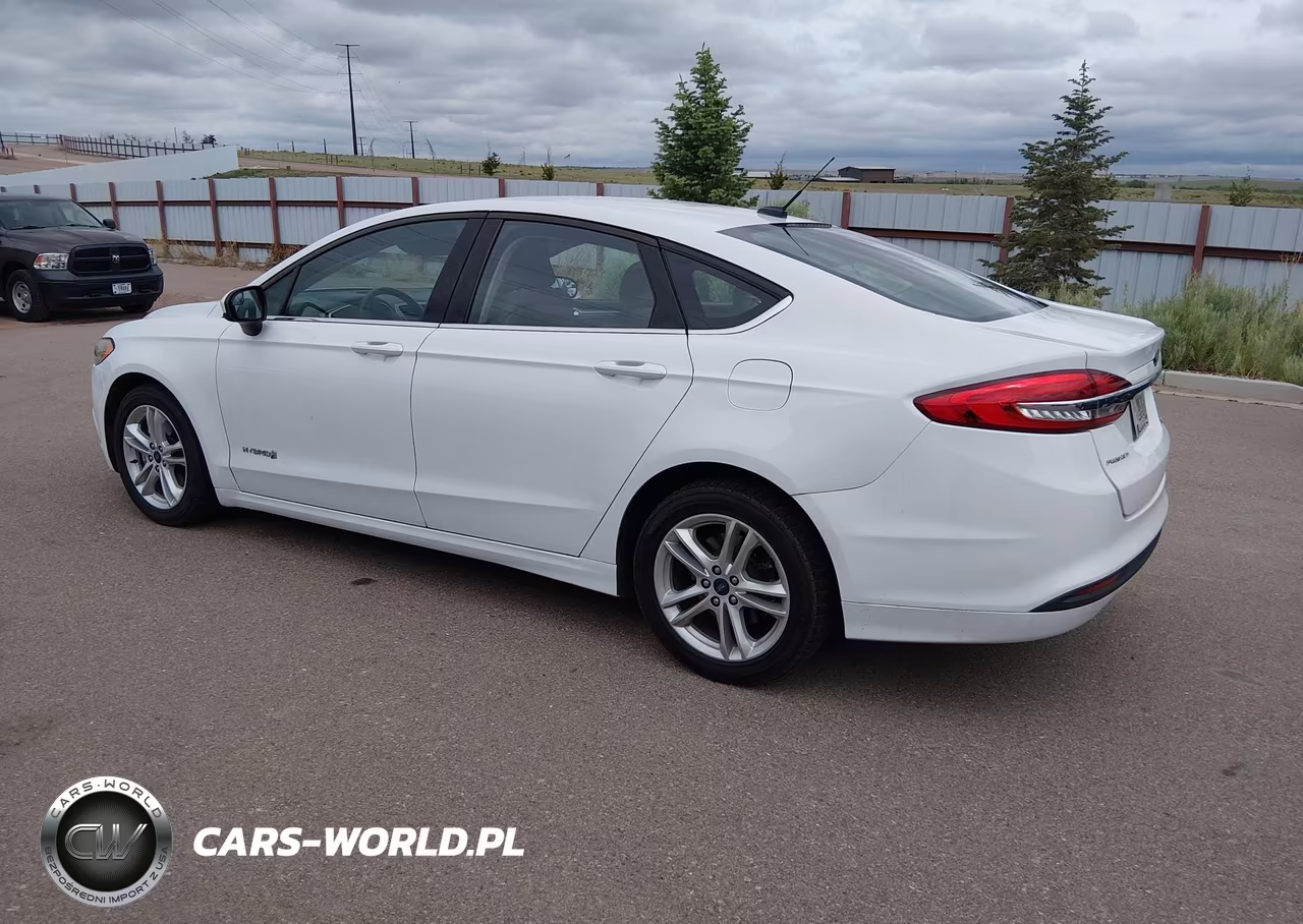 2018 Ford Fusion Hybrid S VIN:3FA6P0UU6JR212752 - 3