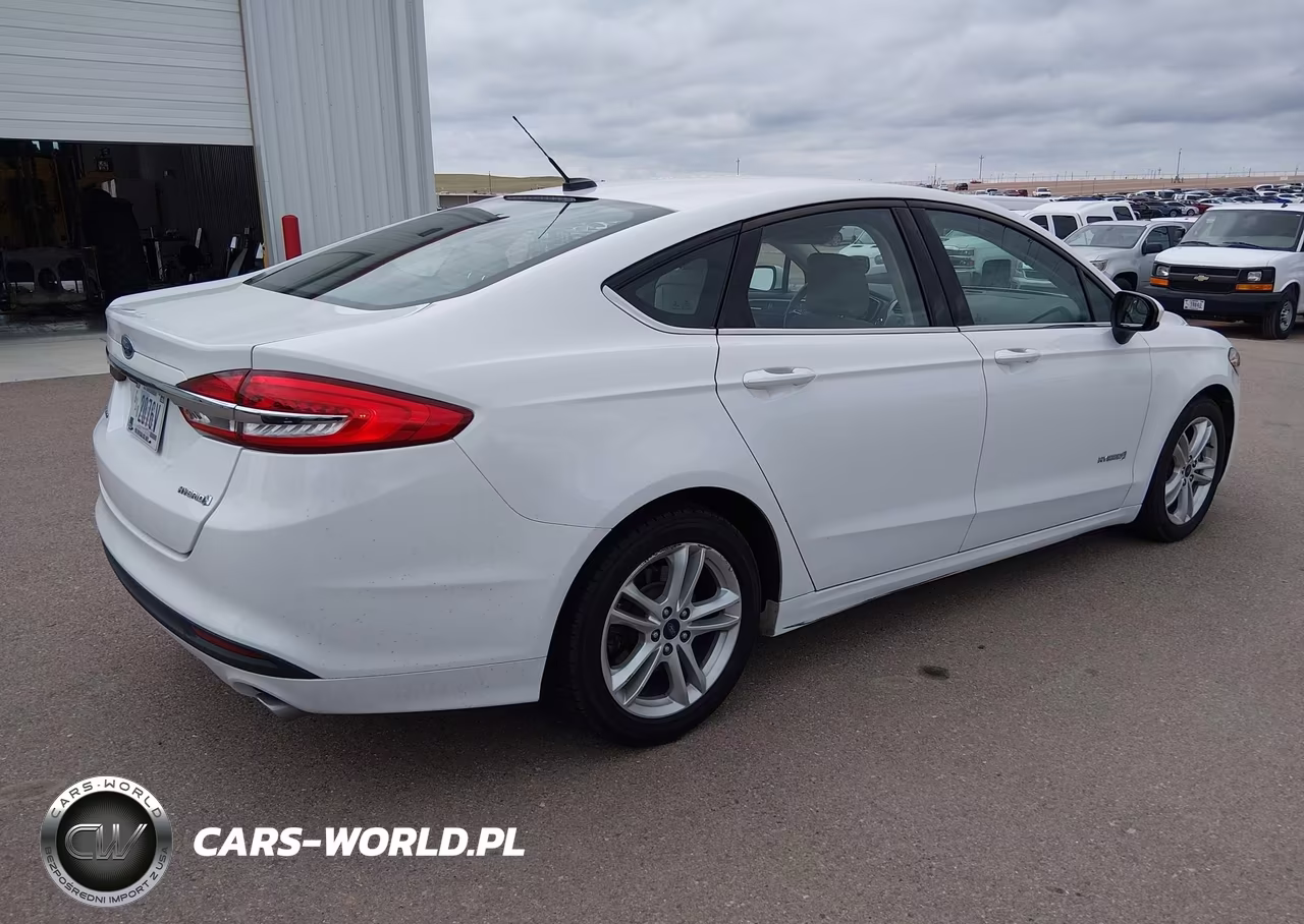2018 Ford Fusion Hybrid S VIN:3FA6P0UU6JR212752 - 4