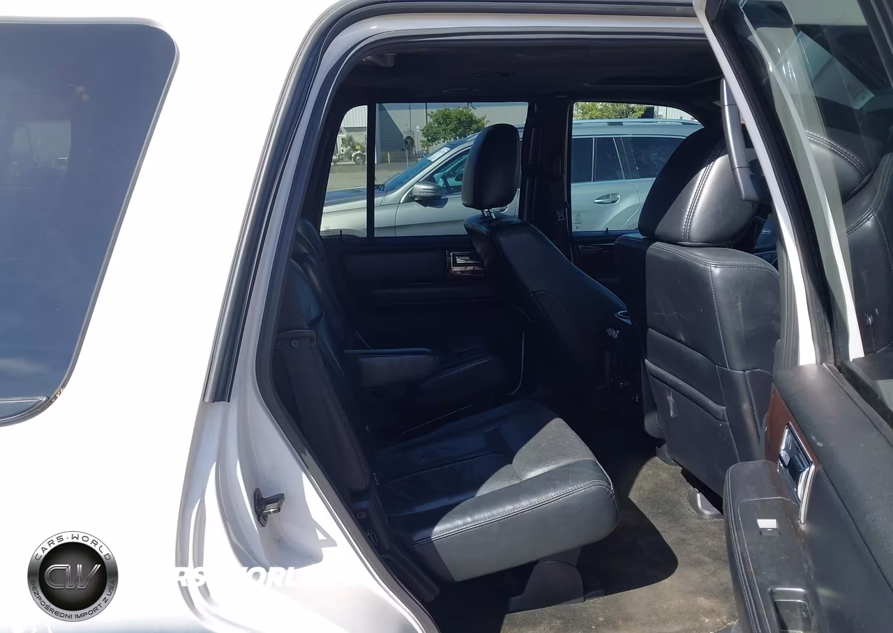 2017 Lincoln Navigator Select VIN:5LMJJ2HT5HEL07828 - 8