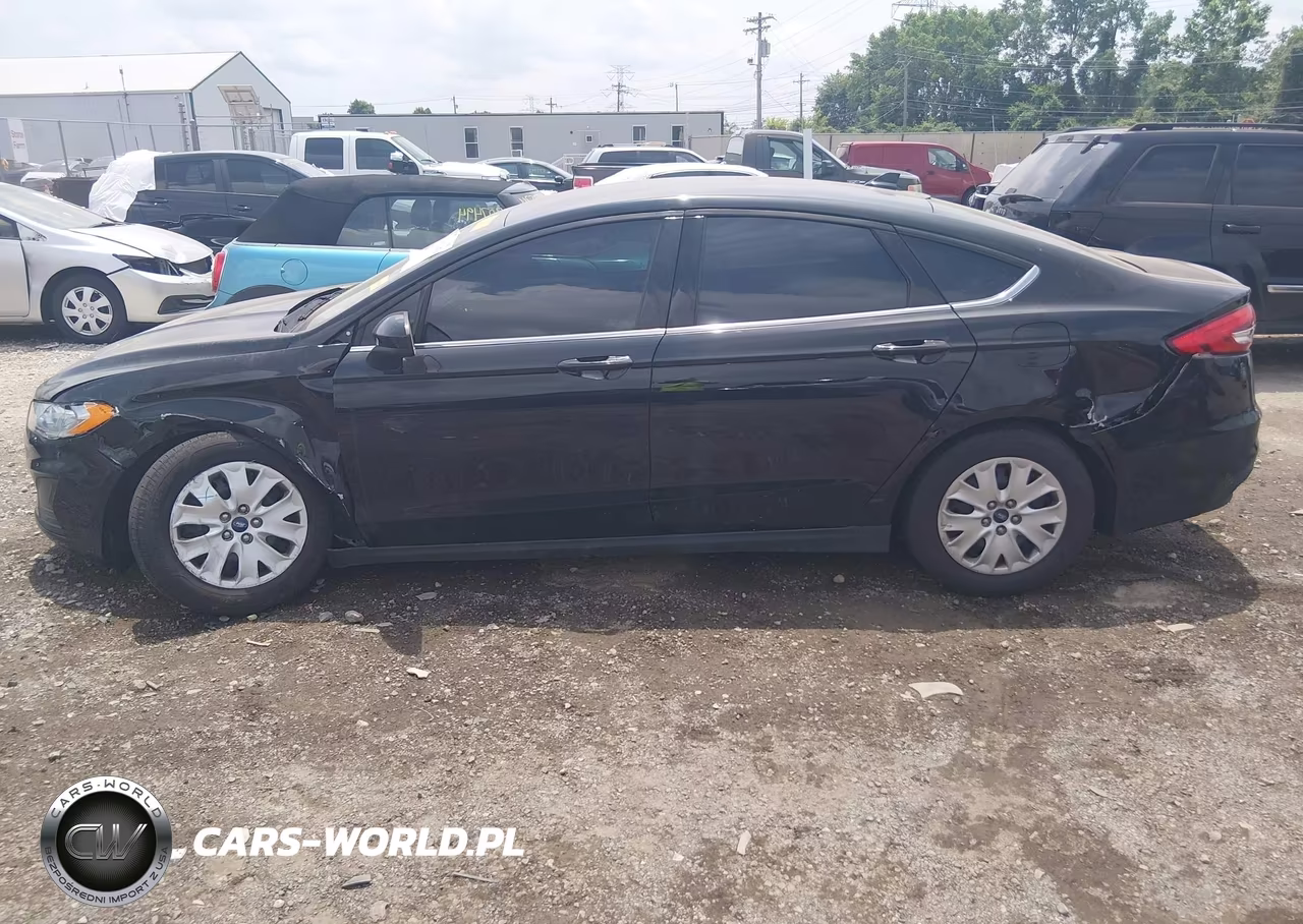 2020 Ford Fusion S VIN:3FA6P0G75LR163956 - 14
