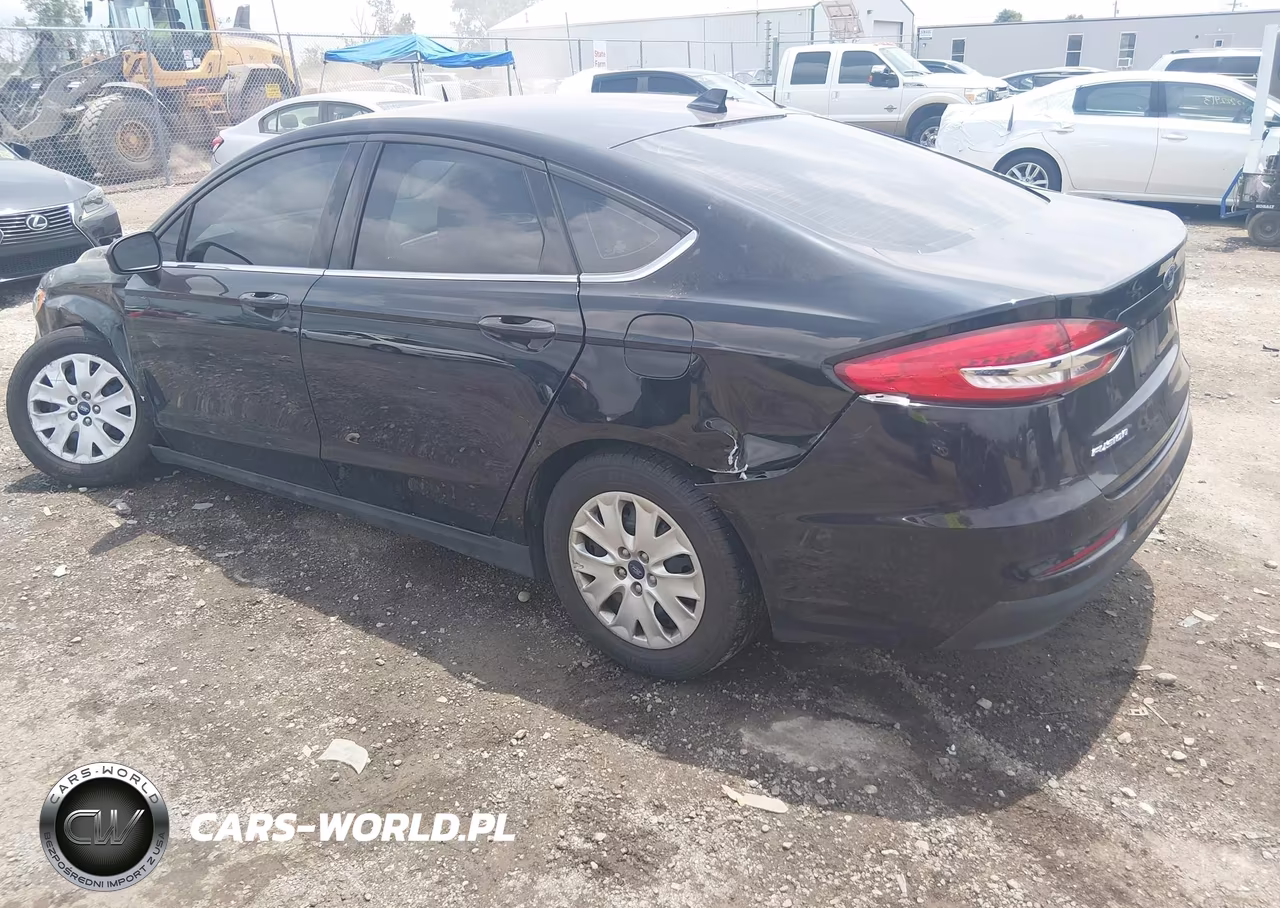 2020 Ford Fusion S VIN:3FA6P0G75LR163956 - 3
