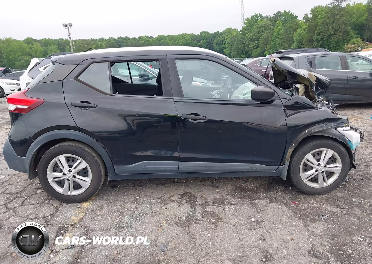 2019 Nissan Kicks S VIN:3N1CP5CU4KL544613 - 14