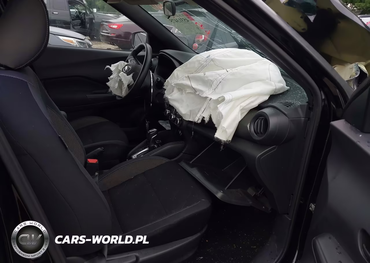 2019 Nissan Kicks S VIN:3N1CP5CU4KL544613 - 5