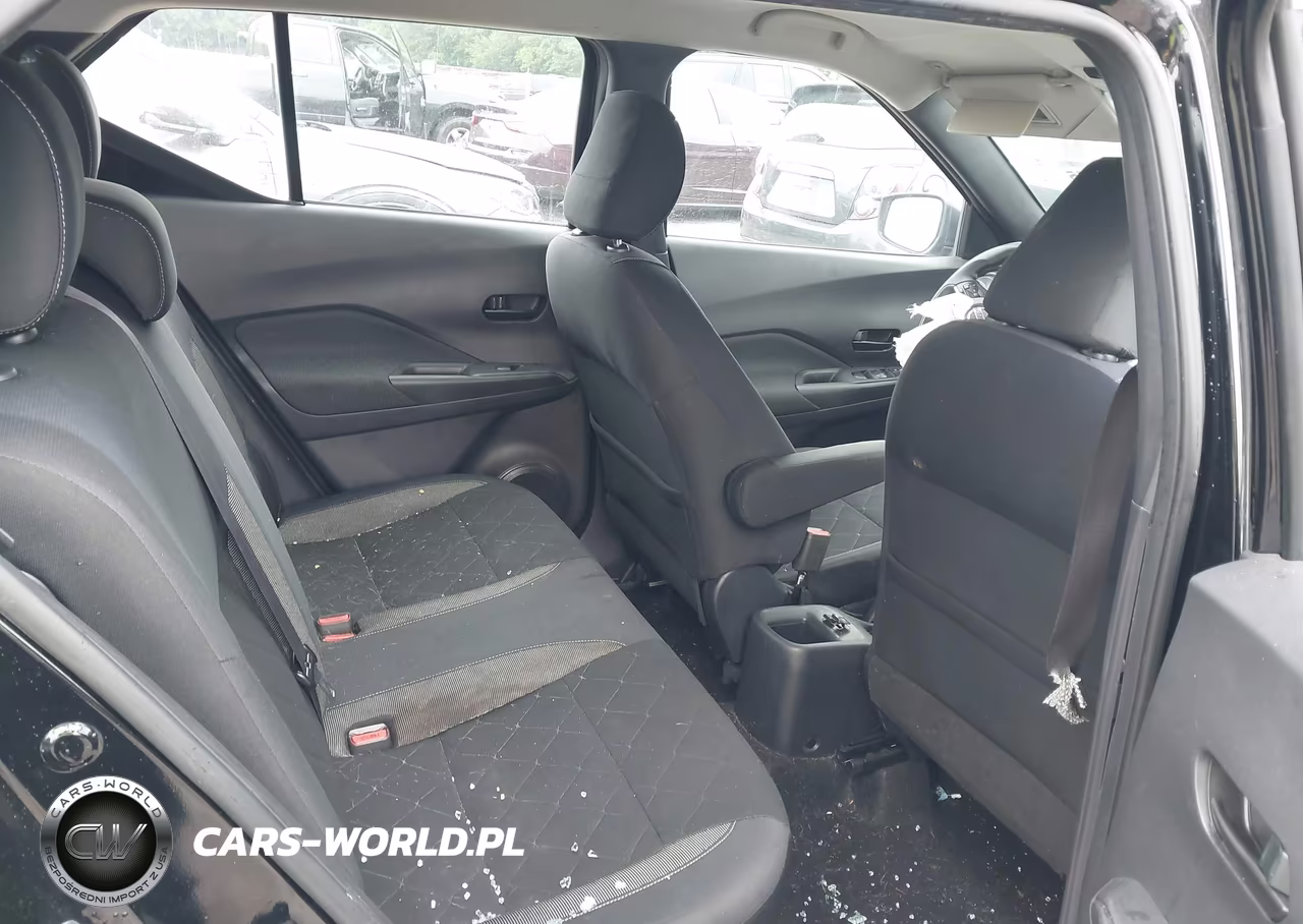 2019 Nissan Kicks S VIN:3N1CP5CU4KL544613 - 8