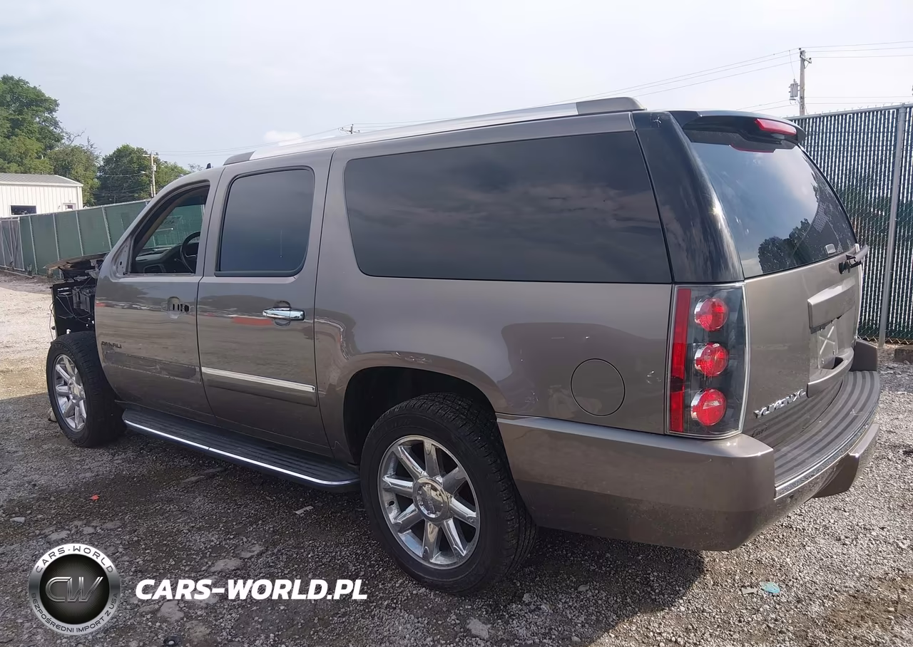 2014 GMC Yukon Xl 1500 Denali VIN:1GKS2MEF8ER169438 - 3
