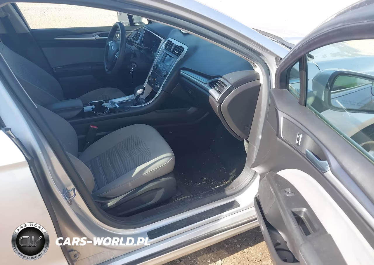 2016 Ford Fusion S VIN:3FA6P0G76GR322635 - 5