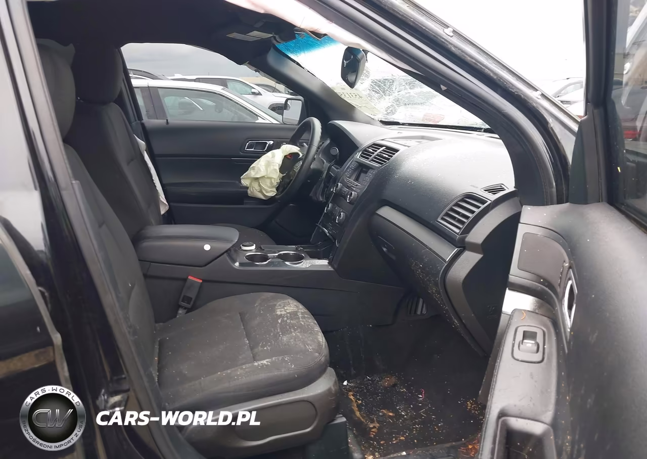2019 Ford Police Interceptor Utility VIN:1FM5K8AT9KGB24121 - 5