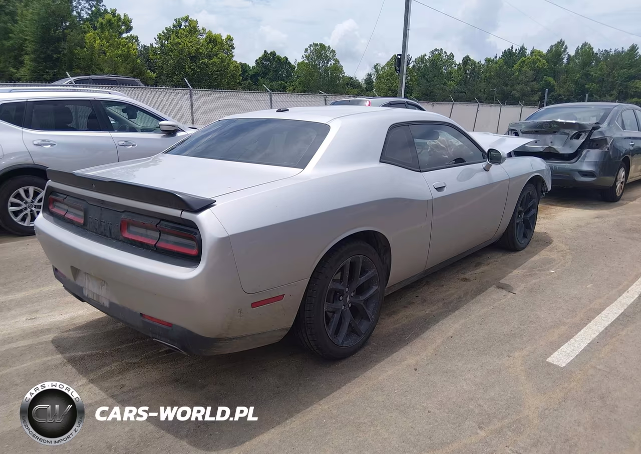 2021 Dodge Challenger Sxt VIN:2C3CDZAG0MH564044 - 4