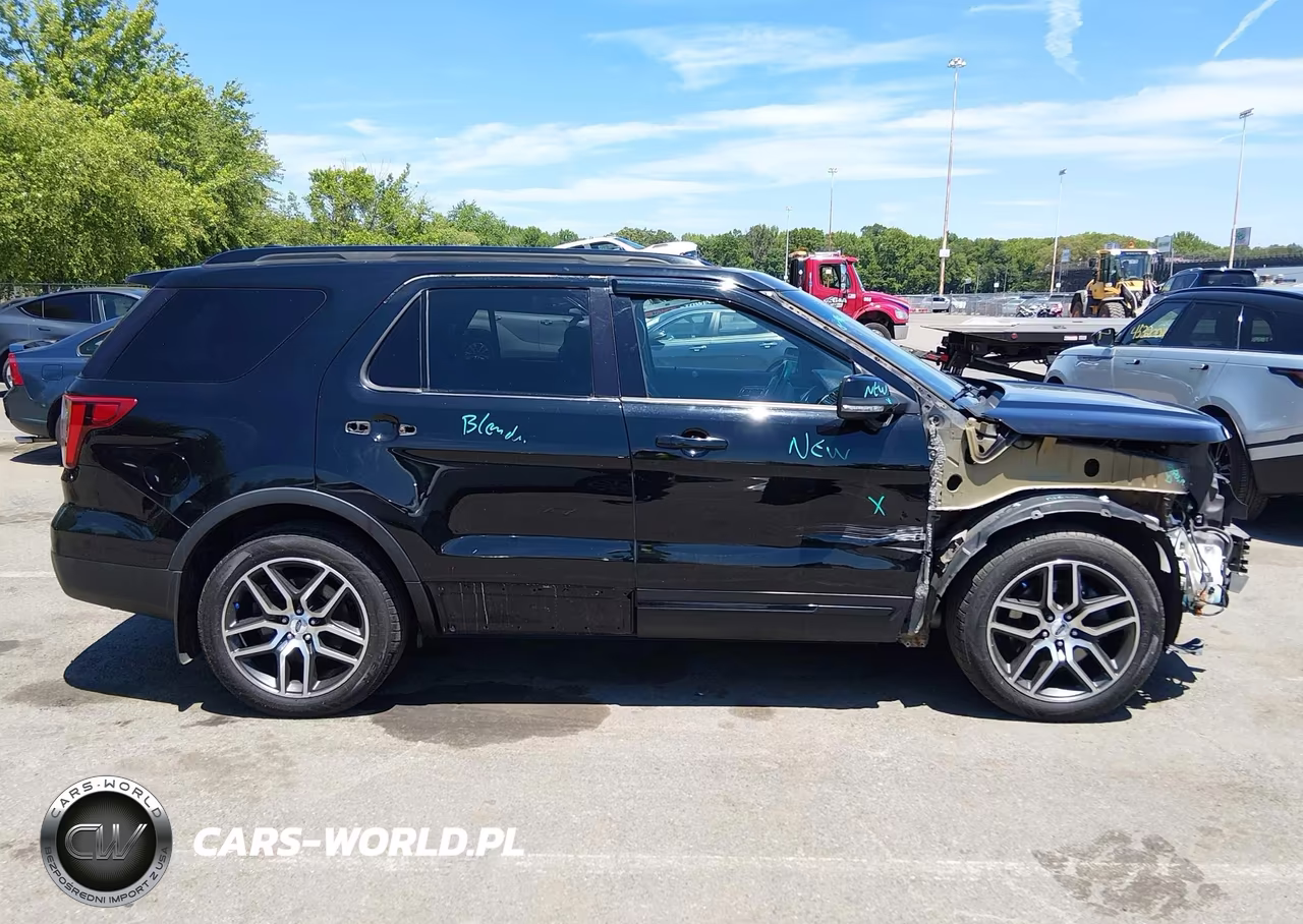 2016 Ford Explorer Sport VIN:1FM5K8GT0GGB82987 - 13