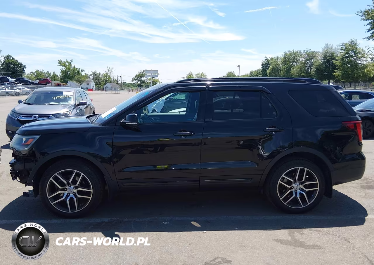2016 Ford Explorer Sport VIN:1FM5K8GT0GGB82987 - 14