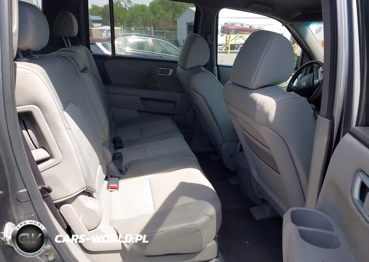2011 Honda Pilot Lx VIN:5FNYF4H20BB081682 - 8