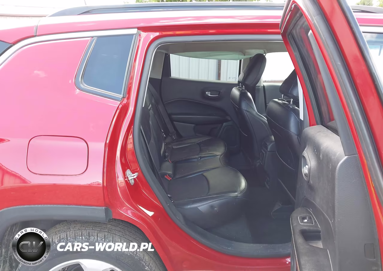 2019 Jeep Compass Latitude 4X4 VIN:3C4NJDBB9KT592772 - 8