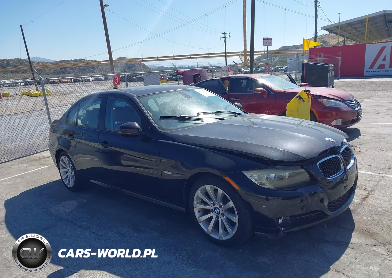 2011 BMW 328I – zdjęcie 1 z 17