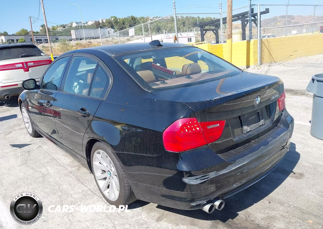 2011 BMW 328I VIN:WBAPH5G53BNM83671 - 3