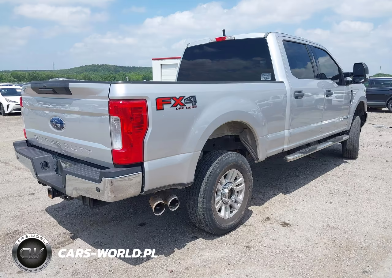 2017 Ford F-250 Xlt VIN:1FT7W2BT1HEB40394 - 4