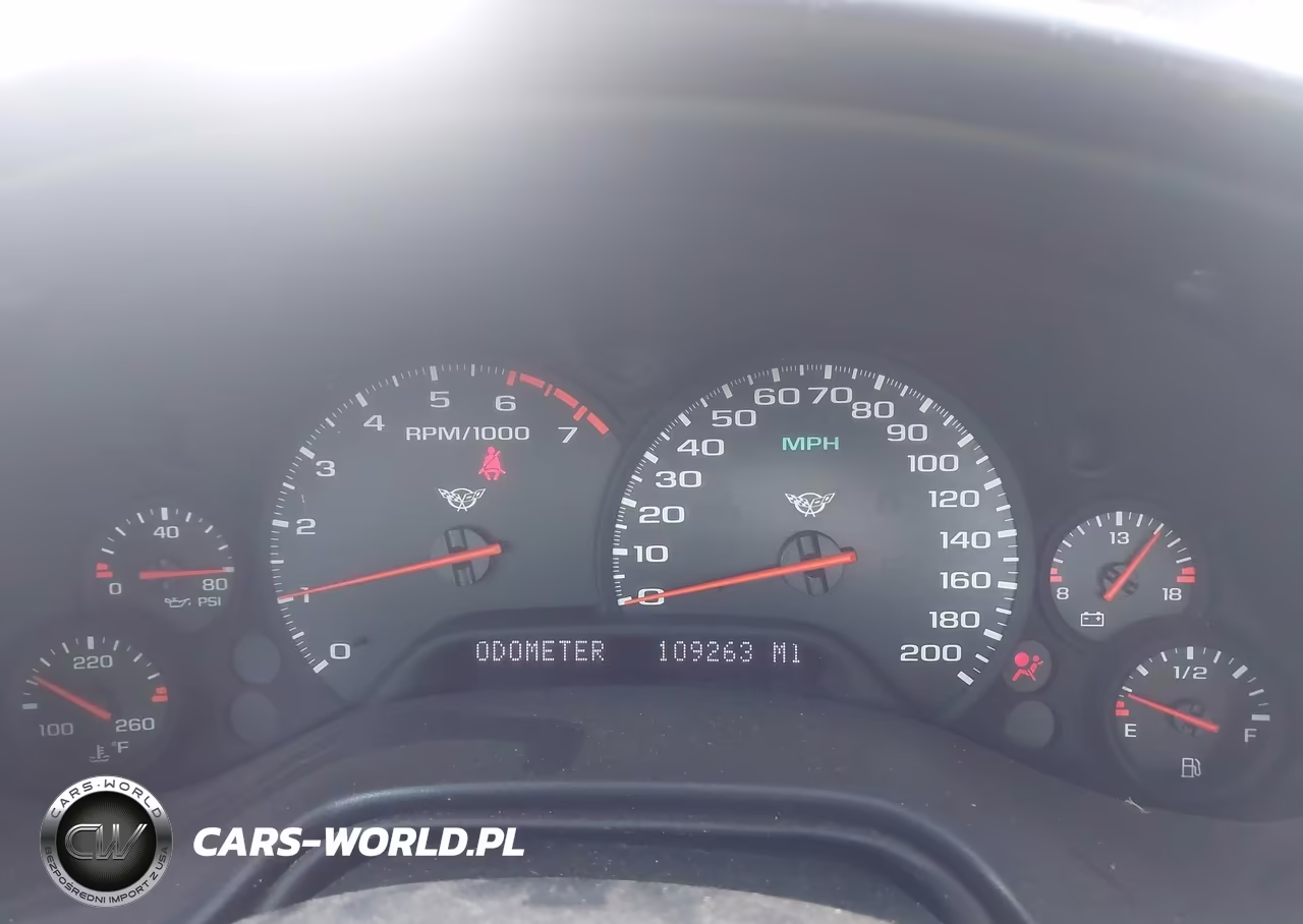 2001 Chevrolet Corvette VIN:1G1YY32G015128002 - 7