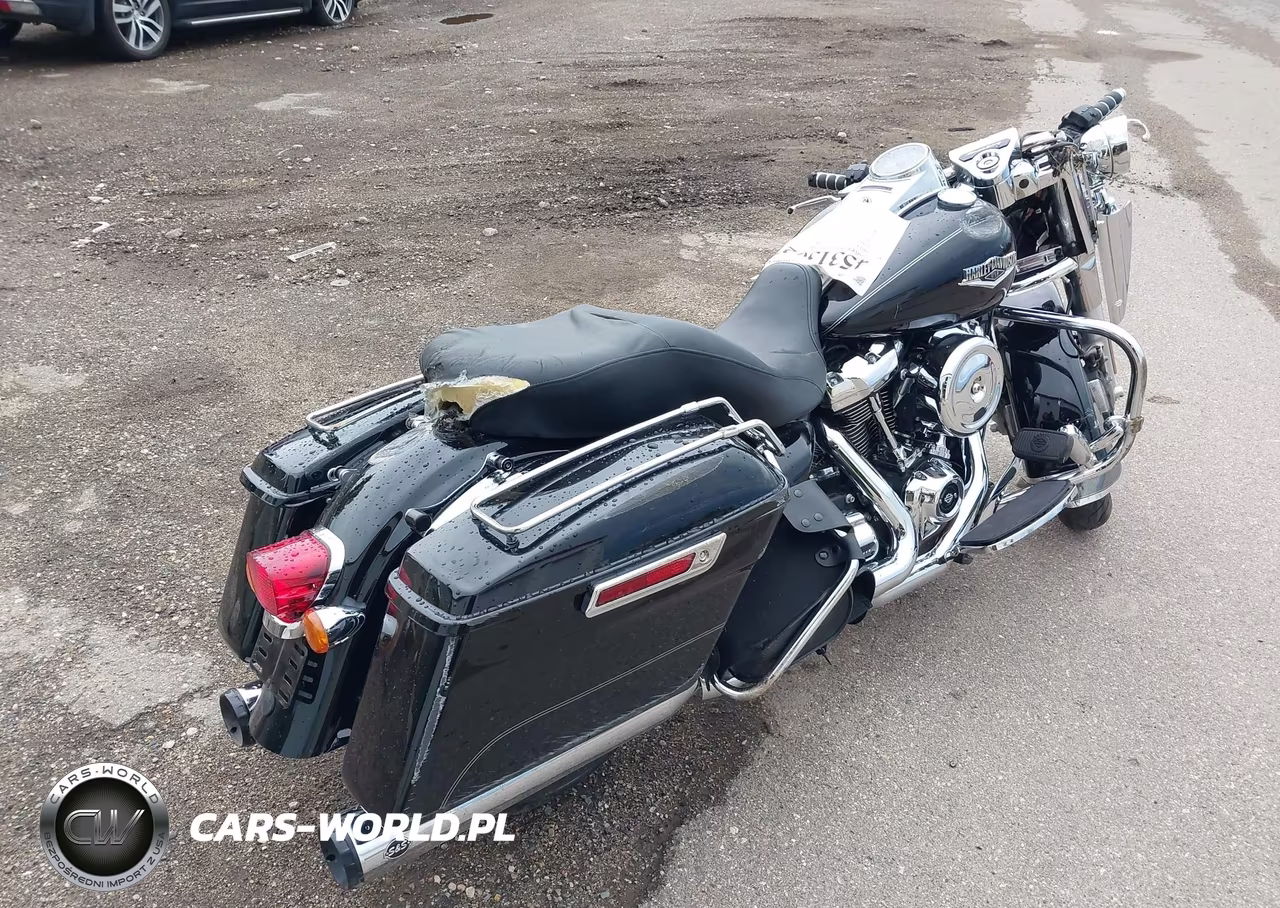 2017 Harley-Davidson Flhr Road King VIN:1HD1FBC13HB642682 - 4