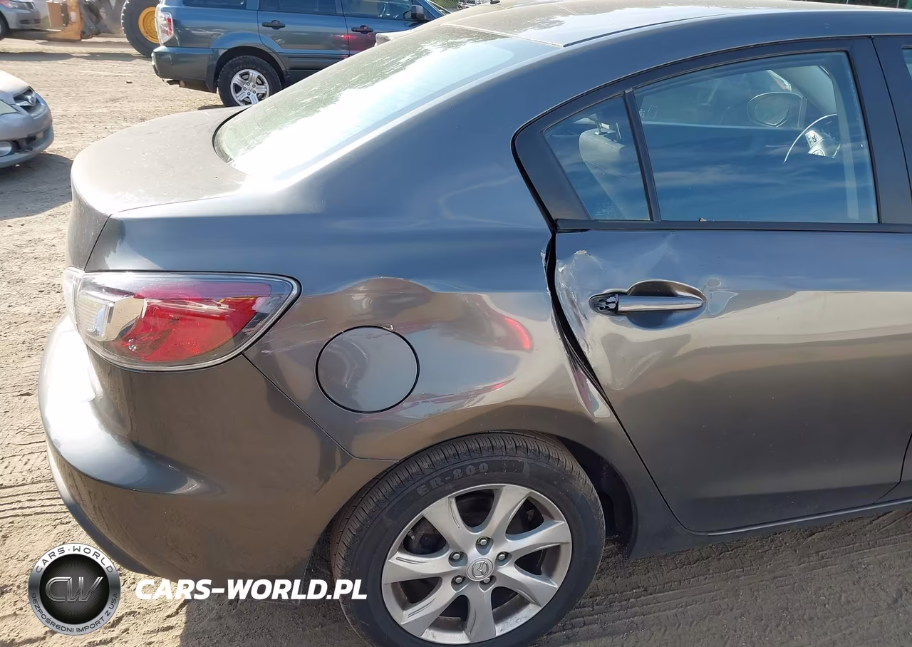 2011 Mazda Mazda3 I Touring VIN:JM1BL1VG5B1411435 - 12